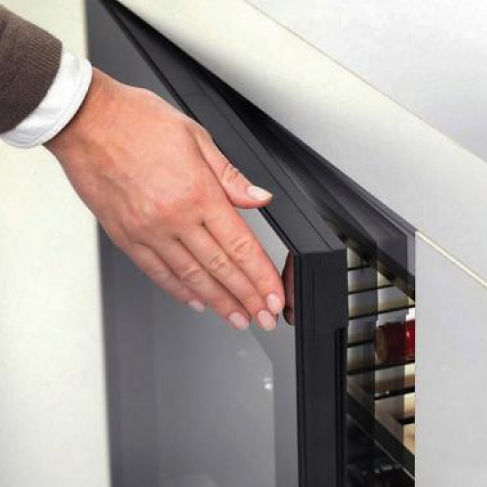 Винный шкаф Dunavox DVN-70.185DB.TO в магазине «На диване» в Петрозаводске  — Выгодная цена